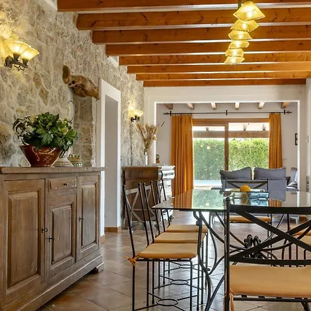 Truc Villa *